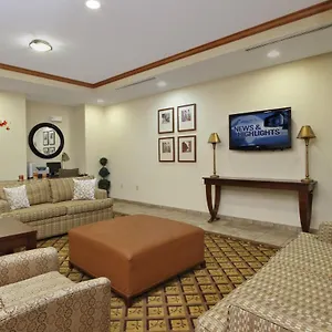 Hotel Candlewood Airport By Ihg